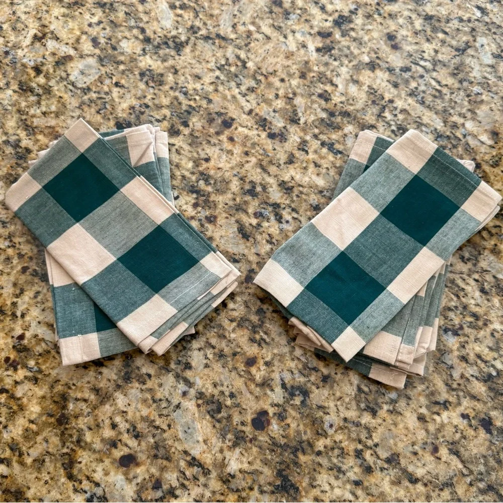 Green and White Plaid Napkins…never used!